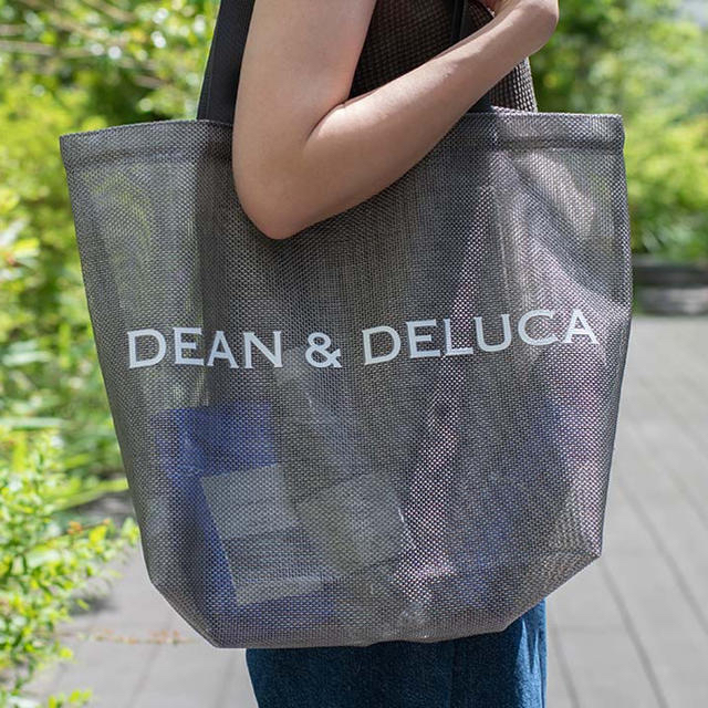 DEAN & DELUCA(ディーンアンドデルーカ)のDEAN & DELUCA　メッシュトートバッグ　シルバー Lサイズ レディースのバッグ(トートバッグ)の商品写真