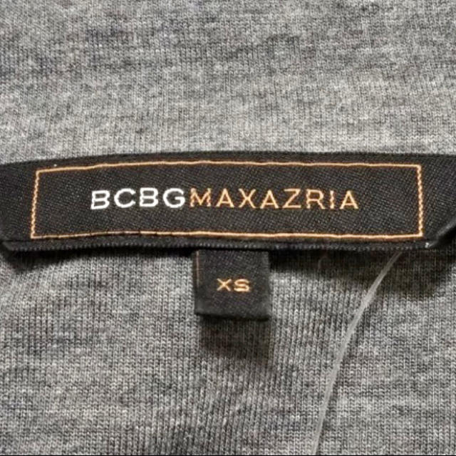 BCBGMAXAZRIA(ビーシービージーマックスアズリア)のBCBGMAXAZRIA 半袖ワンピース グレー XS レディースのワンピース(ひざ丈ワンピース)の商品写真