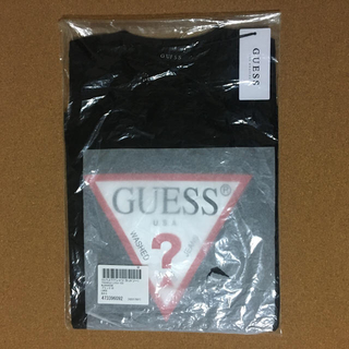 ゲス(GUESS)の新品未使用　GUESS tシャツ　ブラック　black(Tシャツ/カットソー(半袖/袖なし))
