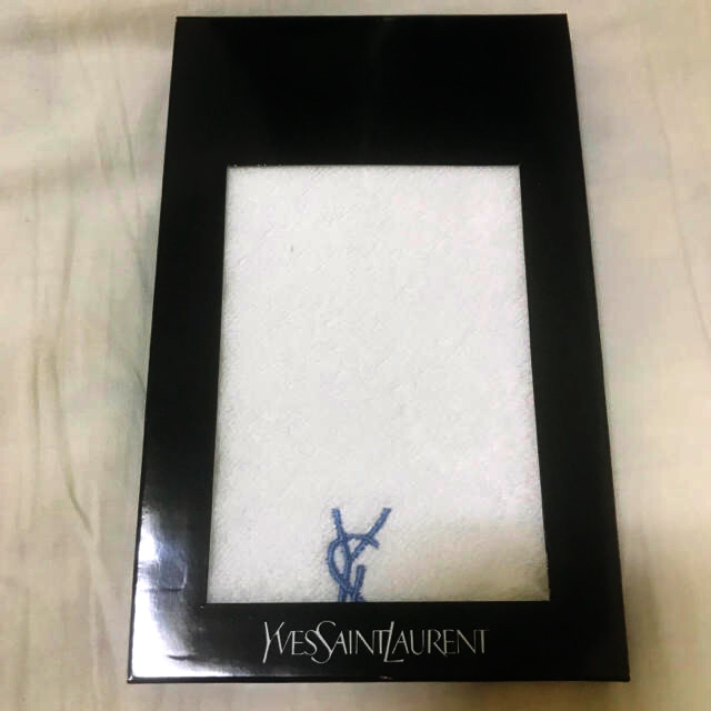 Saint Laurent(サンローラン)のYSL ミニタオル★新品未使用 レディースのファッション小物(ハンカチ)の商品写真