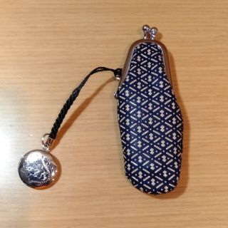 インデンヤ(印傳屋)の印傳屋 縦印鑑入 甲州印伝 紺色 ほぼ未使用 美品(その他)