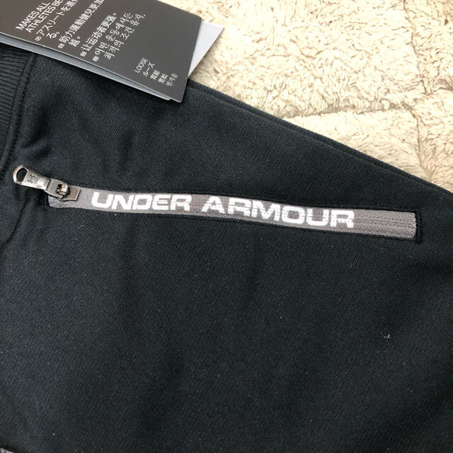 UNDER ARMOUR(アンダーアーマー)の新品　アンダーアーマー　ジョガーパンツ 140cm 定価5500円　キッズ　 キッズ/ベビー/マタニティのキッズ服男の子用(90cm~)(パンツ/スパッツ)の商品写真