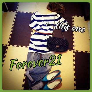 フォーエバートゥエンティーワン(FOREVER 21)のFOREVER21 ボーダーワンピ(ミニワンピース)