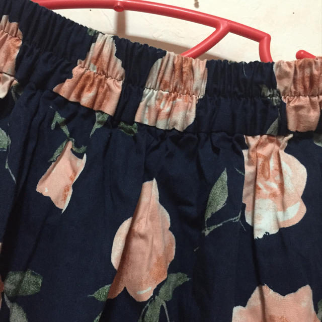 LOWRYS FARM(ローリーズファーム)のローリーズファーム 花柄スカート レディースのスカート(ひざ丈スカート)の商品写真