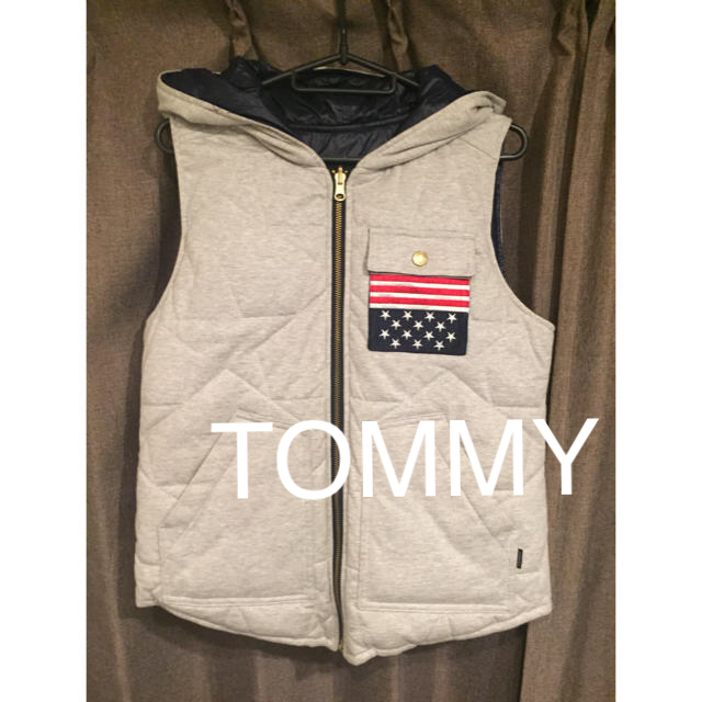 TOMMY(トミー)のTOMMYリバーシブルベスト♡星条旗♡ レディースのジャケット/アウター(ダウンベスト)の商品写真