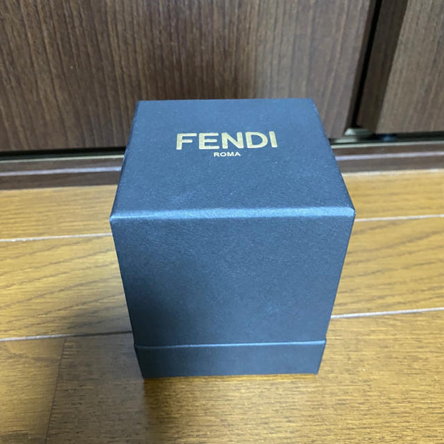 FENDI(フェンディ)のFENDI アロマキャンドル 2020【非売品】【新品】 コスメ/美容のリラクゼーション(キャンドル)の商品写真