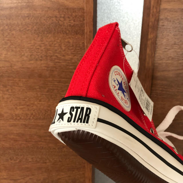 CONVERSE(コンバース)の新品コンバーススニーカーポーチ赤 レディースのバッグ(その他)の商品写真