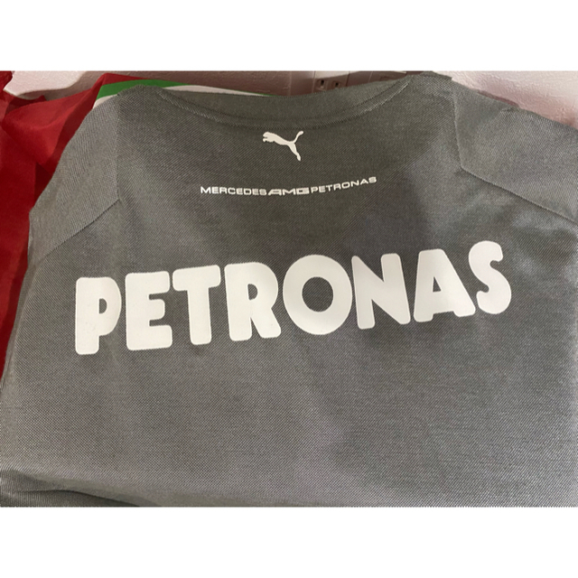 PUMA(プーマ)の最終値下げチーム支給品　2013年メルセデスF1チーム　ポロシャツ メンズのトップス(ポロシャツ)の商品写真