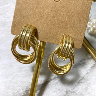 ユナイテッドアローズグリーンレーベルリラクシング(UNITED ARROWS green label relaxing)のmetal ring pierce 〈GOLD〉(ピアス)