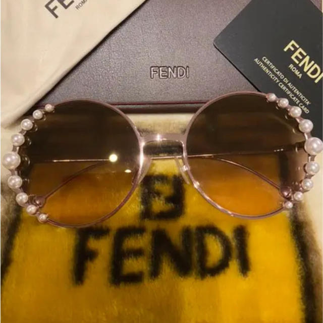 FENDI サングラス