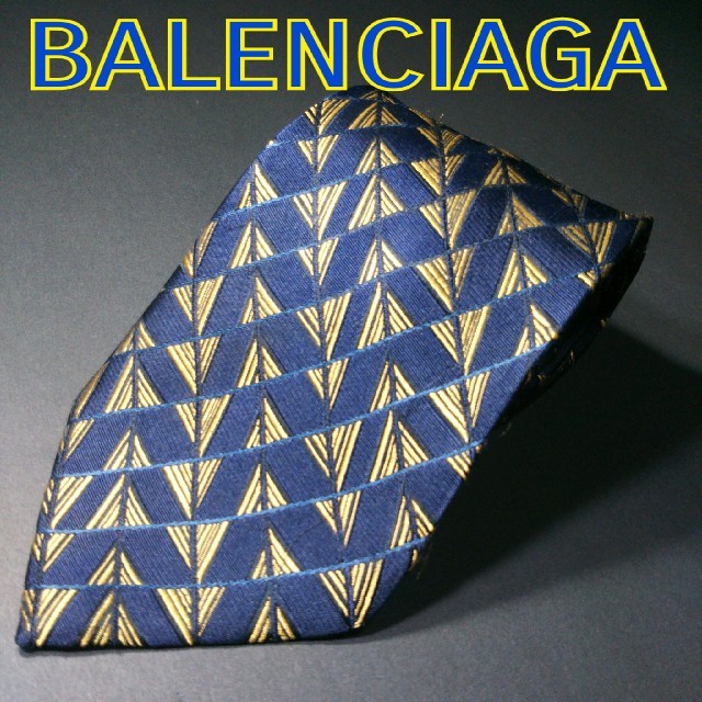 Balenciaga(バレンシアガ)の【美品】 BALENCIAGA 総柄 ネクタイ ネイビー／イエロー メンズのファッション小物(ネクタイ)の商品写真