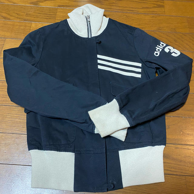 adidas(アディダス)のadidas ジャケット ブルゾン 黒　XS レディースのジャケット/アウター(テーラードジャケット)の商品写真