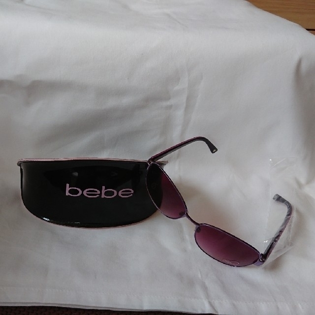 BeBe(ベベ)の新品未使用  bebe  サングラス レディースのファッション小物(サングラス/メガネ)の商品写真