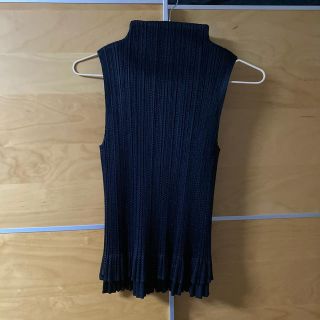 プリーツプリーズイッセイミヤケ(PLEATS PLEASE ISSEY MIYAKE)のプリーツプリーズ　トップス(タンクトップ)