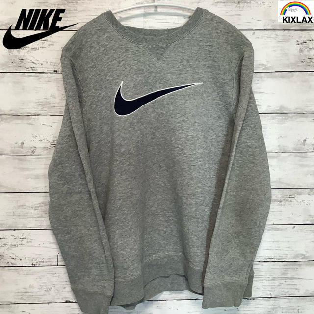 NIKE(ナイキ)のNIKE ナイキ　レディース　ビッグスウッシュロゴ　グレー　L レディースのトップス(トレーナー/スウェット)の商品写真