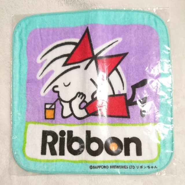 サッポロ(サッポロ)のポッカ サッポロ ribbon ミニハンカチ エンタメ/ホビーのコレクション(ノベルティグッズ)の商品写真