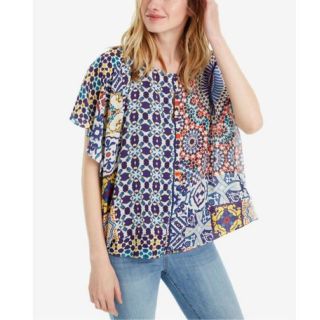 デシグアル(DESIGUAL)の新品✨タグ付き♪デシグアル　定価13900円　トップス 　　Mサイズ　大特価‼️(カットソー(半袖/袖なし))