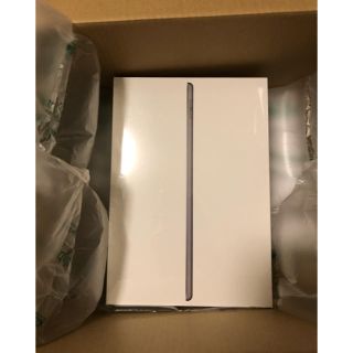 アップル(Apple)のApple iPad 第7世代 スペースグレイ WiFi 128GB 新品未開封(タブレット)