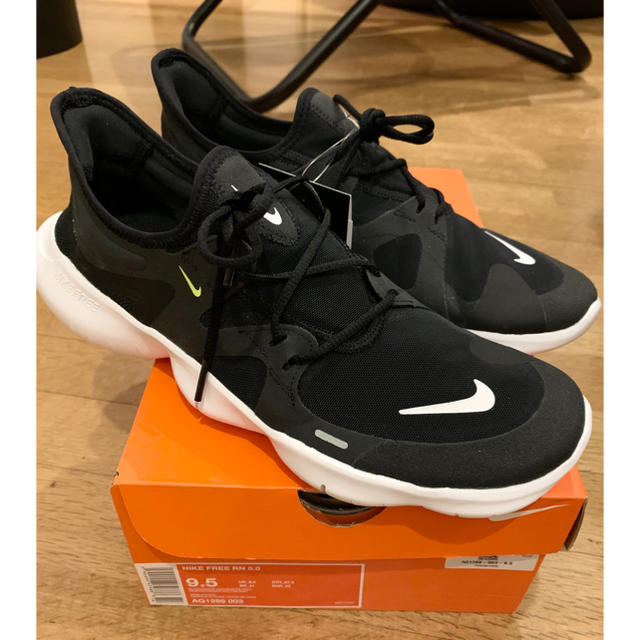 新品  原宿店購入■NIKE FREE RN ナイキ フリーラン 5.0