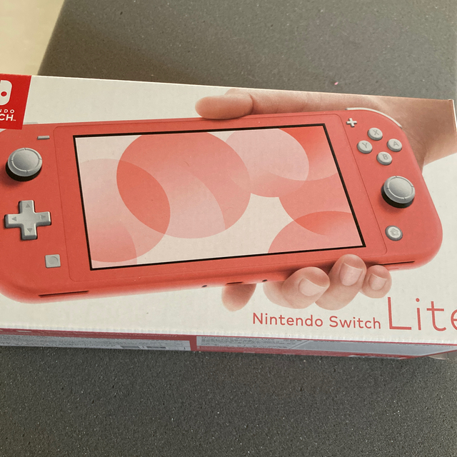 Nintendo Switch(ニンテンドースイッチ)のNintendo Switch NINTENDO SWITCH LITE コーラ エンタメ/ホビーのゲームソフト/ゲーム機本体(家庭用ゲーム機本体)の商品写真