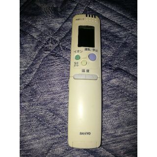 サンヨー(SANYO)のエアコンリモコン　SANYO　RCS-SN7(エアコン)