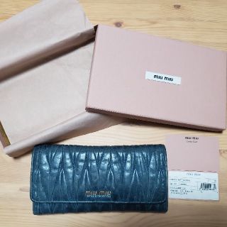 ミュウミュウ(miumiu)の【最終値下げ☆】miumiu 財布(財布)