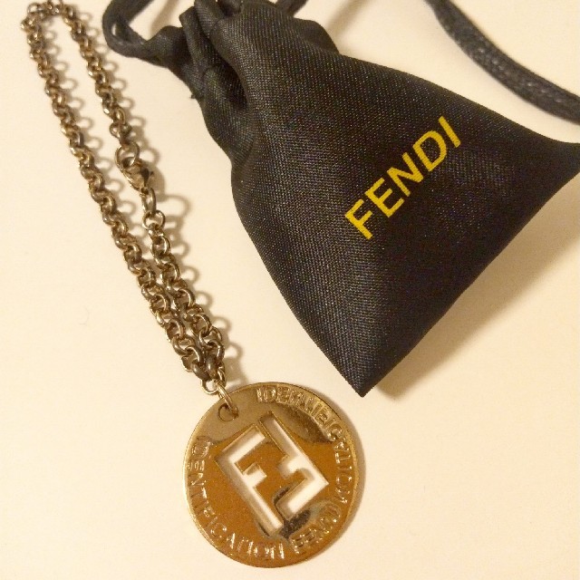 最終値下げ FENDI - FENDIのコインチャームブレスレット ブレスレット+バングル