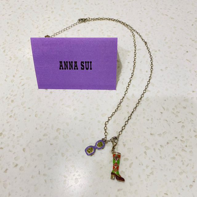 ANNA SUI(アナスイ)のアナスイ　チャーム付きネックレス　新品 レディースのアクセサリー(ネックレス)の商品写真