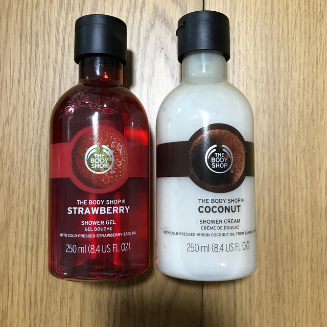 THE BODY SHOP(ザボディショップ)のはつさん専用　ザボディショップ　シャワージェルとシャワークリームセット コスメ/美容のボディケア(ボディソープ/石鹸)の商品写真