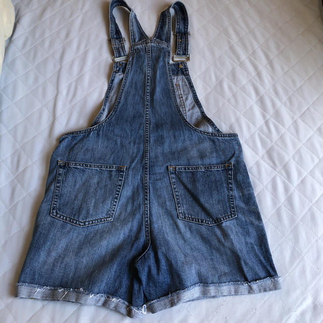 GAP(ギャップ)のGAP オーバーオール短パン　XS レディースのパンツ(サロペット/オーバーオール)の商品写真