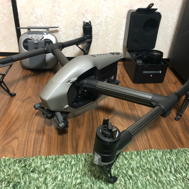 DJI inspire2＋X5S 美品 エンタメ/ホビーのおもちゃ/ぬいぐるみ(ホビーラジコン)の商品写真