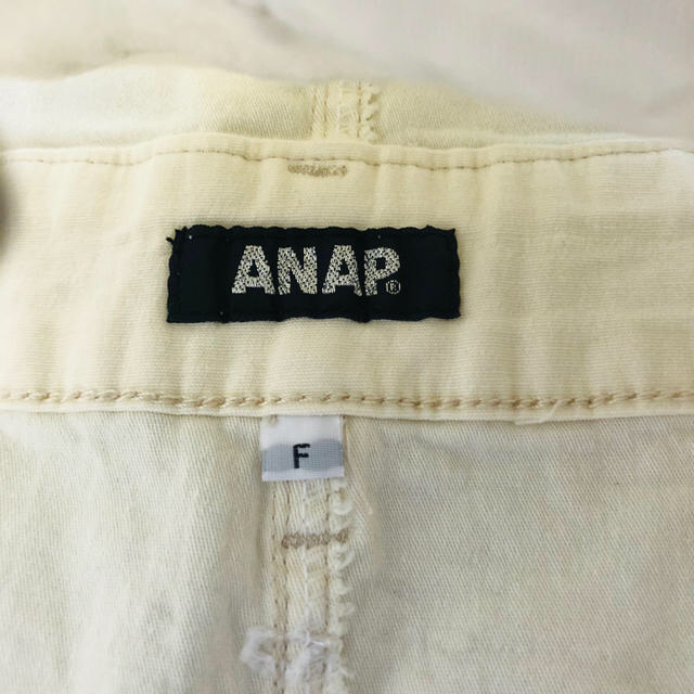 ANAP(アナップ)のANAP スカート オーバーオール　オフホワイト　未使用 レディースのパンツ(サロペット/オーバーオール)の商品写真