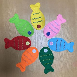 ✴︎ボタン練習　魚✴︎最終値下げ！！！(知育玩具)