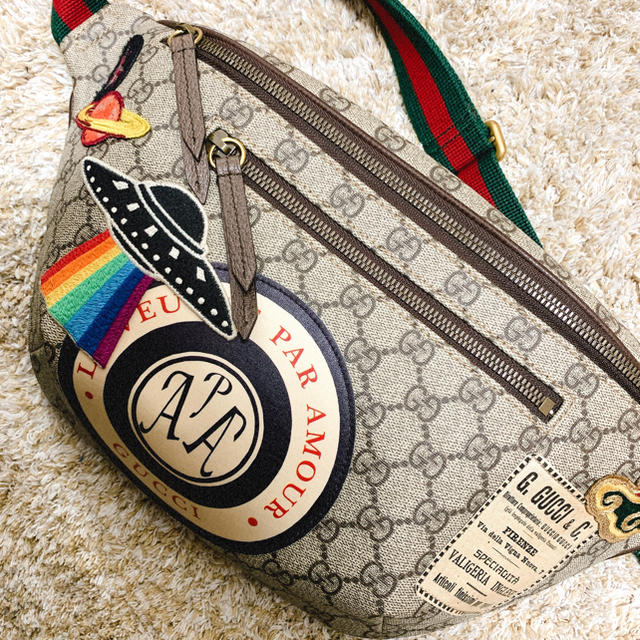 良好品】 Gucci - GUCCI クーリエ GGスプリーム ベルトバッグ ボディー