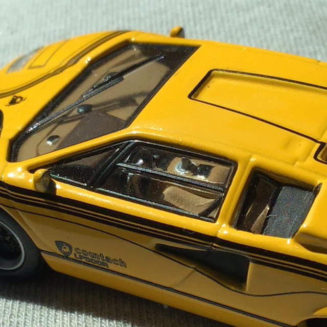 Lamborghini - 1/64 Kyosho 京商 ランボルギーニ カウンタック Lamborghini - 1/64 Kyosho 京商 ランボルギーニ カウンタック