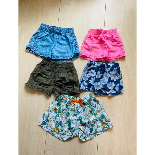 CLASSIC(クラシック)の値下げしました　女の子　夏用ショートパンツ5枚セット　（80㎝） キッズ/ベビー/マタニティのベビー服(~85cm)(パンツ)の商品写真