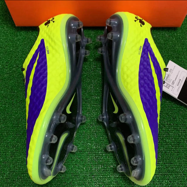 NIKE(ナイキ)の本日限定　ナイキ　サッカースパイク  ハイパーヴェノム   ファントム　FG スポーツ/アウトドアのサッカー/フットサル(シューズ)の商品写真