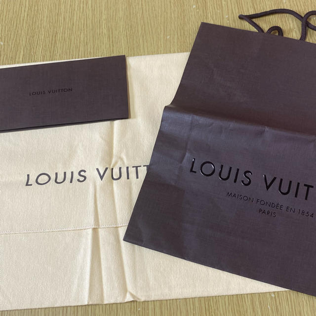 LOUIS VUITTON(ルイヴィトン)のLOUIS VUITTON 保存袋 レディースのバッグ(ショップ袋)の商品写真