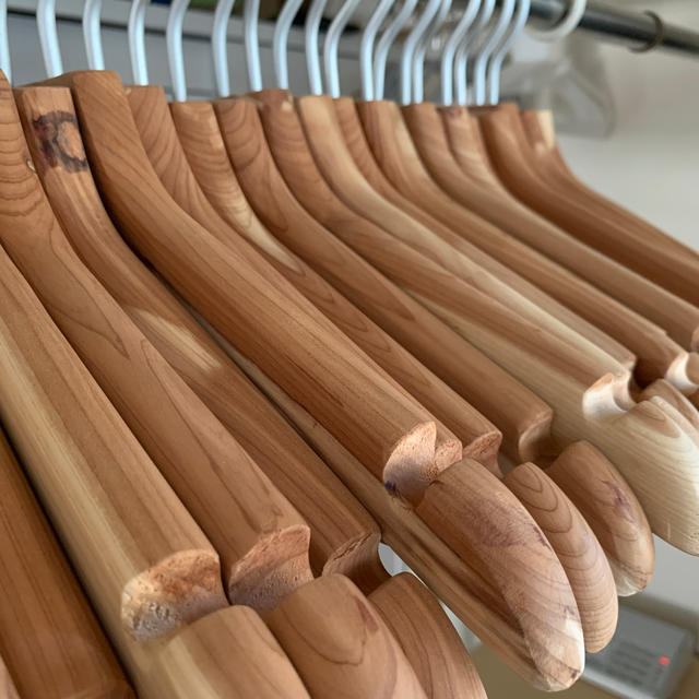 MUJI (無印良品) - 無印良品 レッドシダーウッドハンガー 廃盤品 MUJI (無印良品) - 無印良品 レッドシダーウッドハンガー 廃盤品