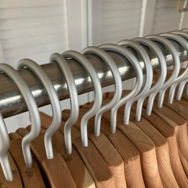 MUJI (無印良品) - 無印良品 レッドシダーウッドハンガー 廃盤品 MUJI (無印良品) - 無印良品 レッドシダーウッドハンガー 廃盤品