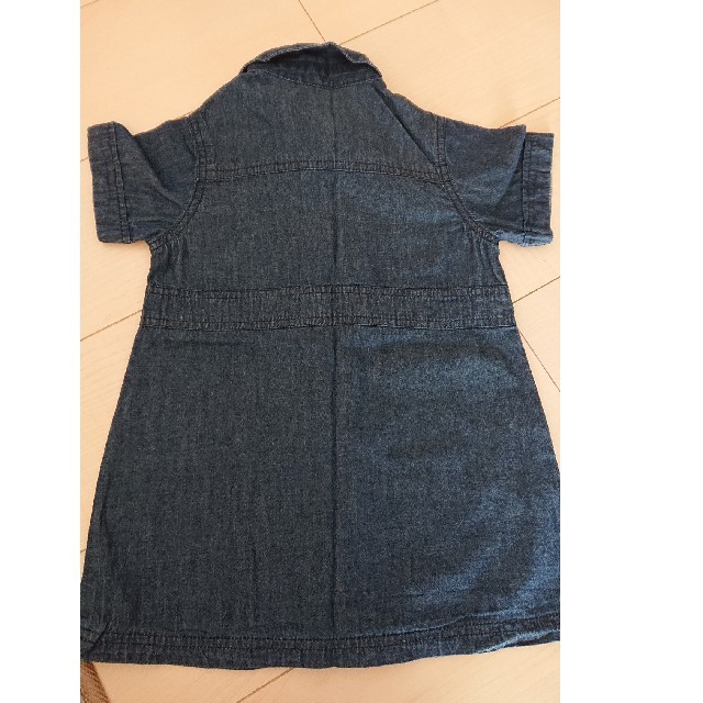 女の子デニムワンピース キッズ/ベビー/マタニティのキッズ服女の子用(90cm~)(ワンピース)の商品写真