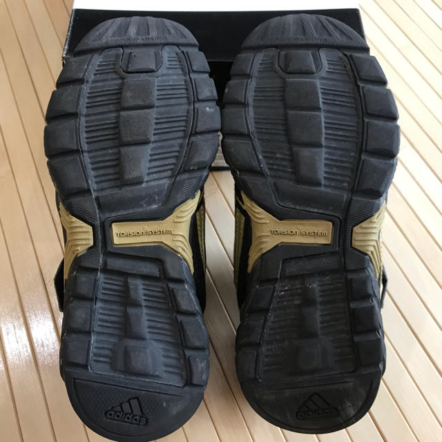 adidas(アディダス)のキッズシューズ adidas a-Faito LT ELZK キッズ/ベビー/マタニティのキッズ靴/シューズ(15cm~)(スニーカー)の商品写真