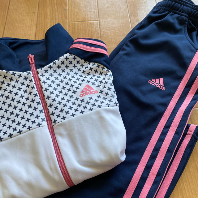 adidas(アディダス)の子供用　adidas ジャージ キッズ/ベビー/マタニティのキッズ服女の子用(90cm~)(その他)の商品写真