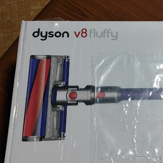 Dyson(ダイソン)のダイソン V8 Fluffy  sv10ff3 [新品未開封!!] スマホ/家電/カメラの生活家電(掃除機)の商品写真