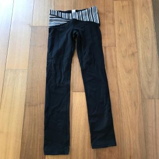 ルルレモン(lululemon)のIvivva レギングス　size8 130-140cm(パンツ/スパッツ)