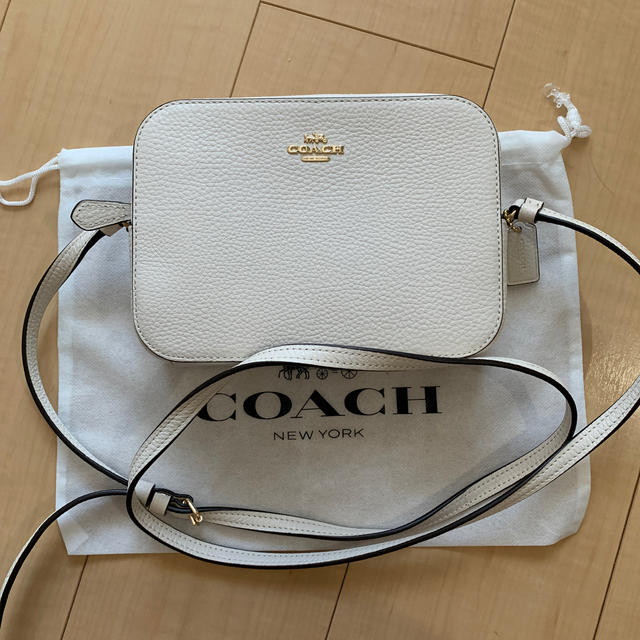 COACH(コーチ)のコーチ　ショルダーバック　ホワイト レディースのバッグ(ショルダーバッグ)の商品写真