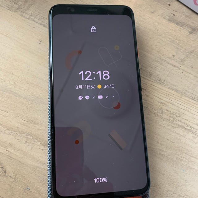 Google pixel4XL スマホ/家電/カメラのスマートフォン/携帯電話(スマートフォン本体)の商品写真