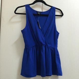 フォーエバートゥエンティーワン(FOREVER 21)の新品未使用☆f21 ペプラムトップス(カットソー(半袖/袖なし))