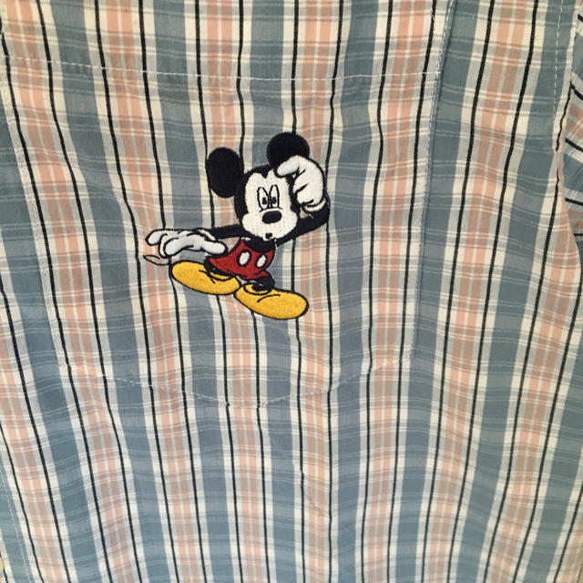 Disney(ディズニー)のディズニー　ミッキー　刺繍　90s  ボタンダウンシャツ　チェック柄　半袖シャツ メンズのトップス(シャツ)の商品写真