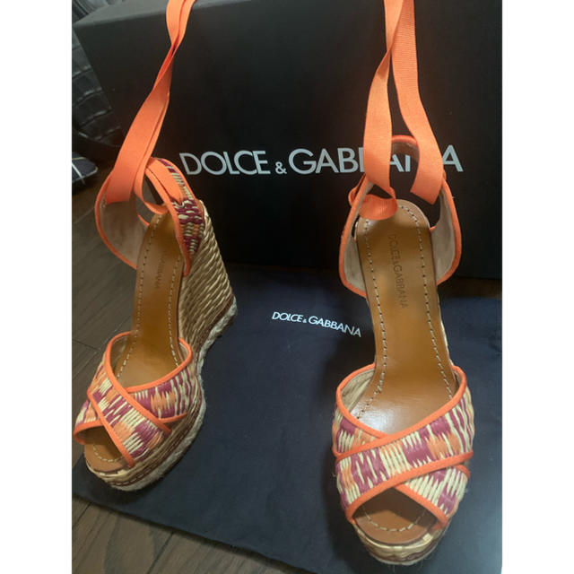 DOLCE&GABBANA(ドルチェアンドガッバーナ)のドルチェ&ガッバーナ サンダル レディースの靴/シューズ(サンダル)の商品写真